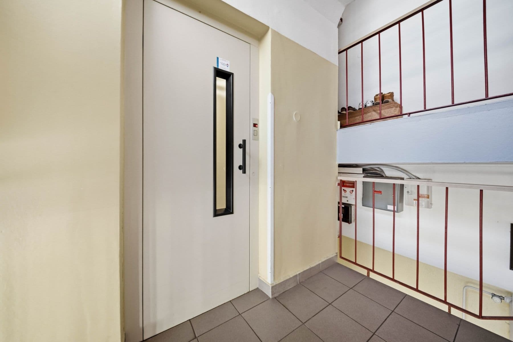 3 bedroom with open-plan kitchen flat for sale, 69 m², Kosmonautů, Pardubice, Pardubický Region 3 bedroom with open-plan kitchen flat for sale, 69 m², Kosmonautů, Pardubice, Pardubický Region