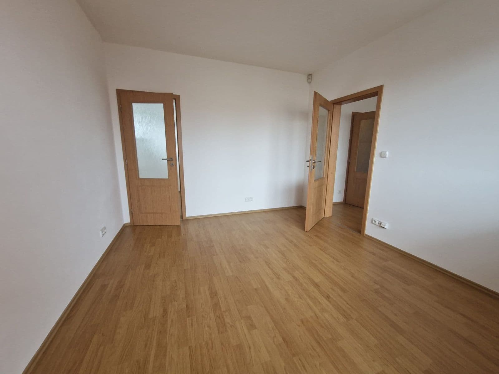 1 bedroom with open-plan kitchen flat to rent, 53 m², Michelangelova, Prague, Prague 1 bedroom with open-plan kitchen flat to rent, 53 m², Michelangelova, Prague, Prague
