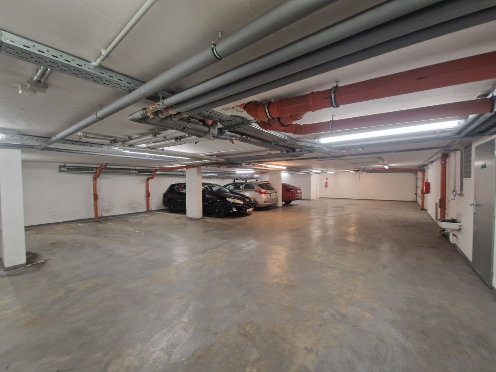 1 bedroom with open-plan kitchen flat to rent, 53 m², Michelangelova, Prague, Prague 1 bedroom with open-plan kitchen flat to rent, 53 m², Michelangelova, Prague, Prague