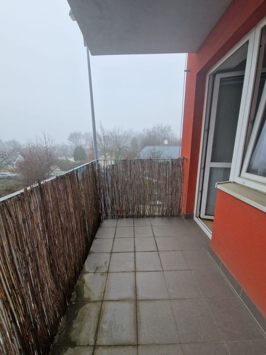 1 bedroom with open-plan kitchen flat to rent, 53 m², Michelangelova, Prague, Prague 1 bedroom with open-plan kitchen flat to rent, 53 m², Michelangelova, Prague, Prague