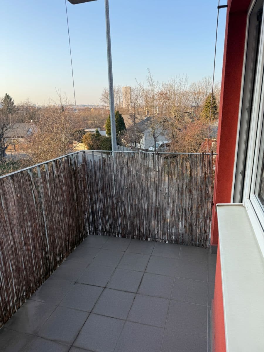 1 bedroom with open-plan kitchen flat to rent, 53 m², Michelangelova, Prague, Prague 1 bedroom with open-plan kitchen flat to rent, 53 m², Michelangelova, Prague, Prague