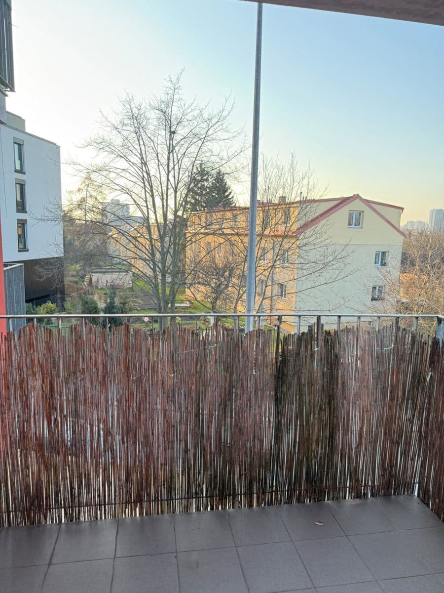 1 bedroom with open-plan kitchen flat to rent, 53 m², Michelangelova, Prague, Prague 1 bedroom with open-plan kitchen flat to rent, 53 m², Michelangelova, Prague, Prague