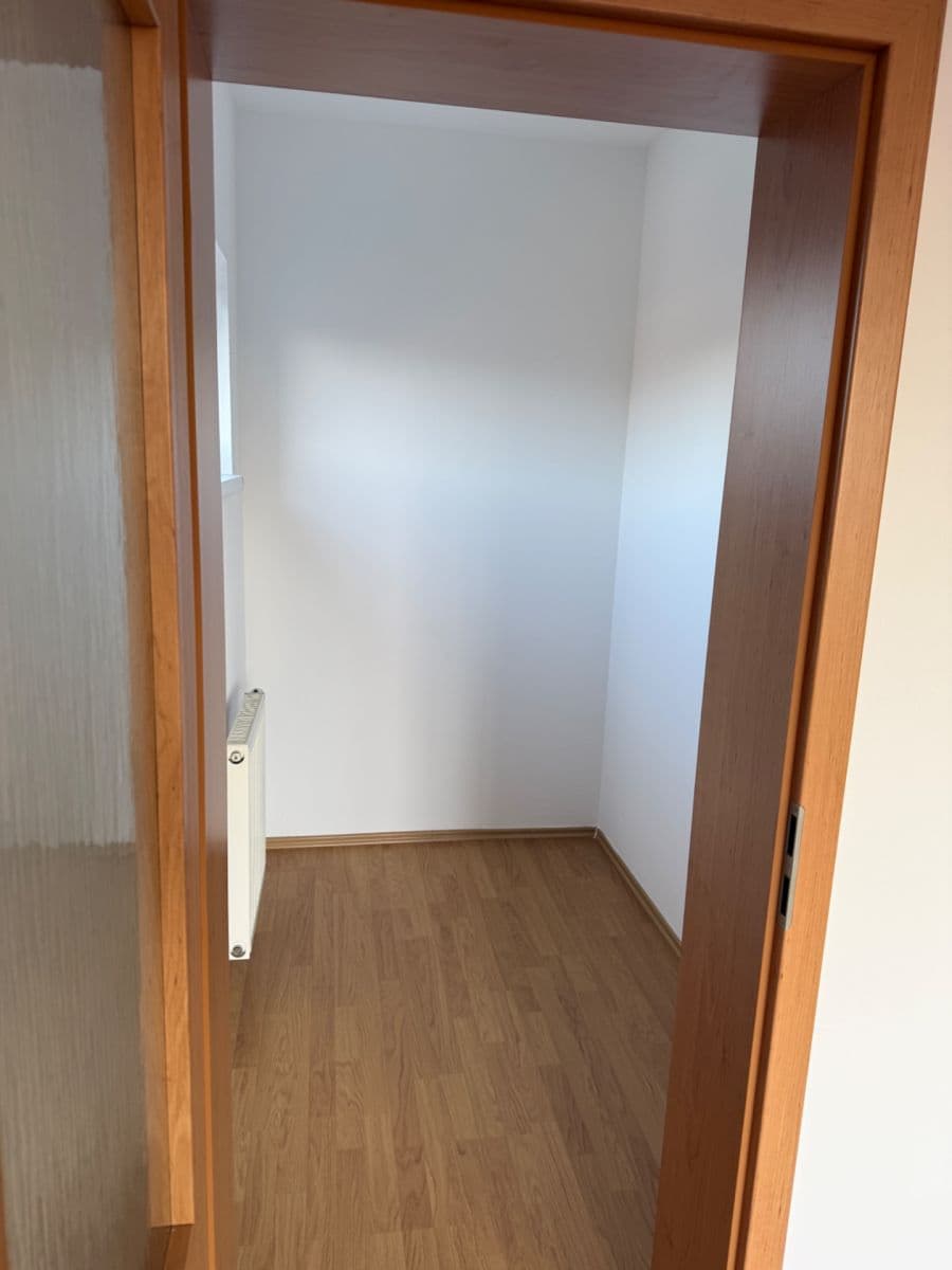 1 bedroom with open-plan kitchen flat to rent, 53 m², Michelangelova, Prague, Prague 1 bedroom with open-plan kitchen flat to rent, 53 m², Michelangelova, Prague, Prague