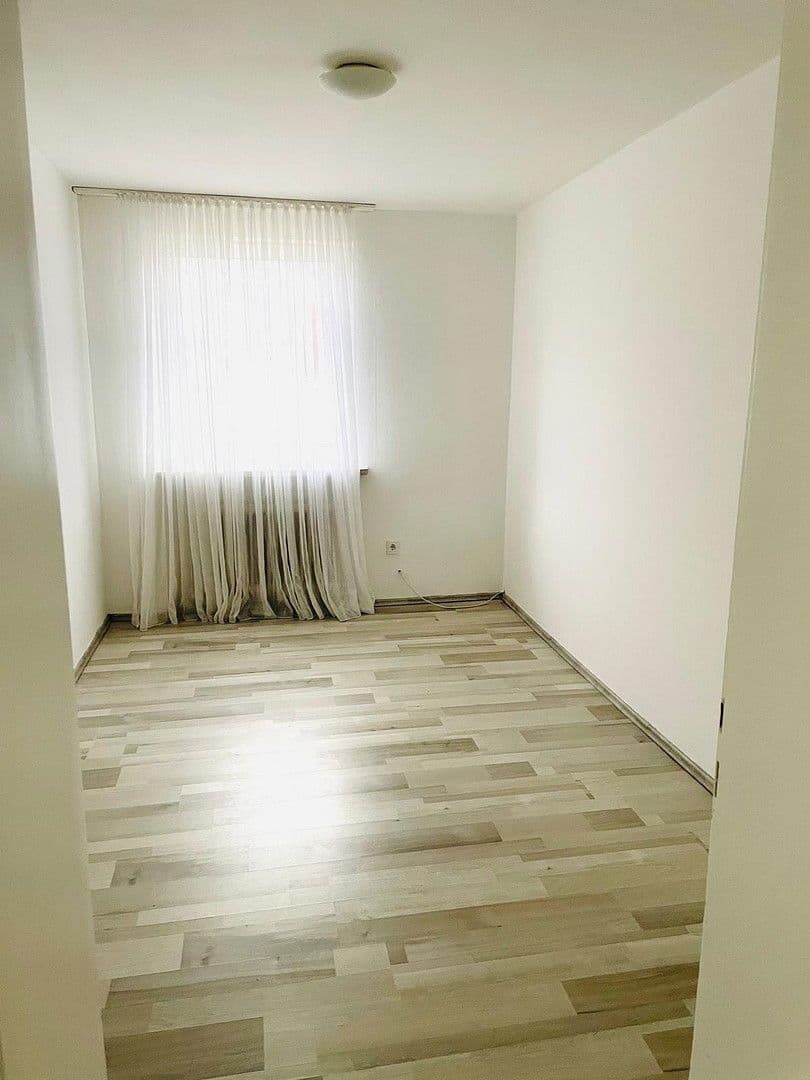 4 bedroom flat to rent, 85 m², Rosenauerstraße 46, Coburg, Bavaria 4 bedroom flat to rent, 85 m², Rosenauerstraße 46, Coburg, Bavaria