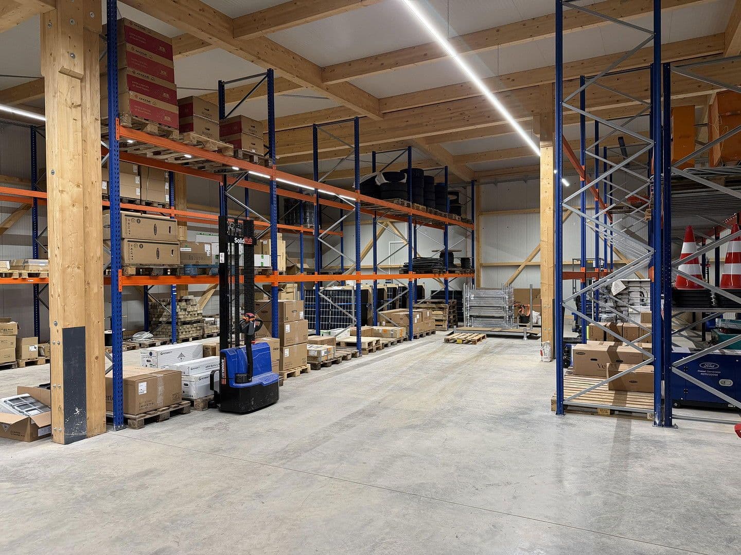 non-residential property to rent, 2,680 m², Am Rettelloh 18, Freystadt, Bavaria non-residential property to rent, 2,680 m², Am Rettelloh 18, Freystadt, Bavaria