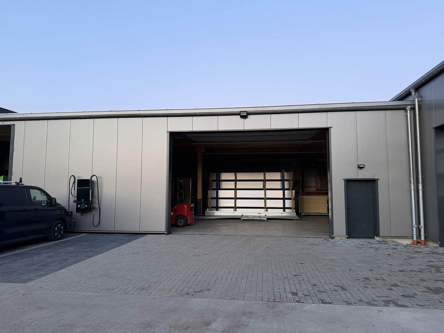 non-residential property to rent, 2,680 m², Am Rettelloh 18, Freystadt, Bavaria non-residential property to rent, 2,680 m², Am Rettelloh 18, Freystadt, Bavaria