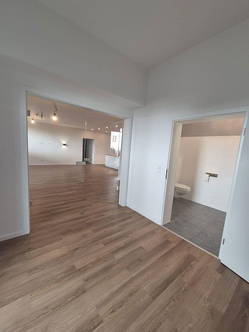 1 bedroom with open-plan kitchen flat to rent, 125 m², Zell am Harmersbach, Baden-Württemberg 1 bedroom with open-plan kitchen flat to rent, 125 m², Zell am Harmersbach, Baden-Württemberg