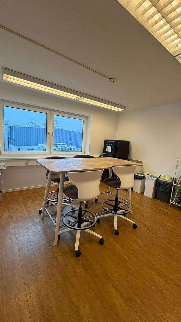 office to rent, 932 m², Fußgönheim, Rhineland-Palatinate office to rent, 932 m², Fußgönheim, Rhineland-Palatinate