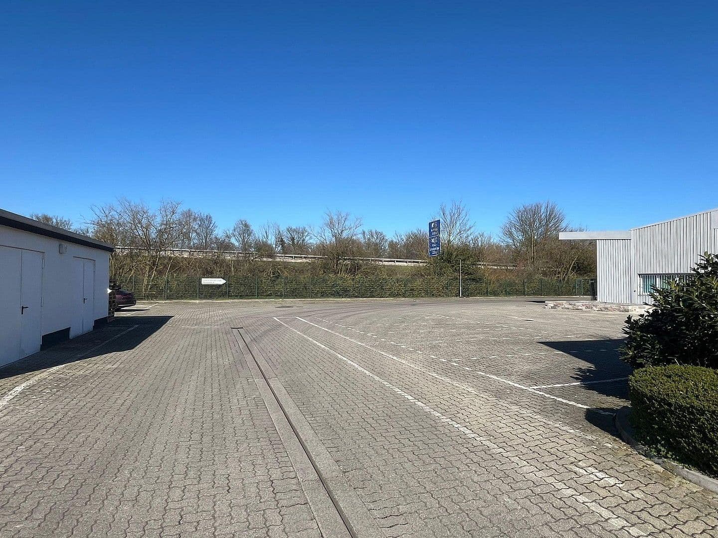 office to rent, 932 m², Fußgönheim, Rhineland-Palatinate office to rent, 932 m², Fußgönheim, Rhineland-Palatinate