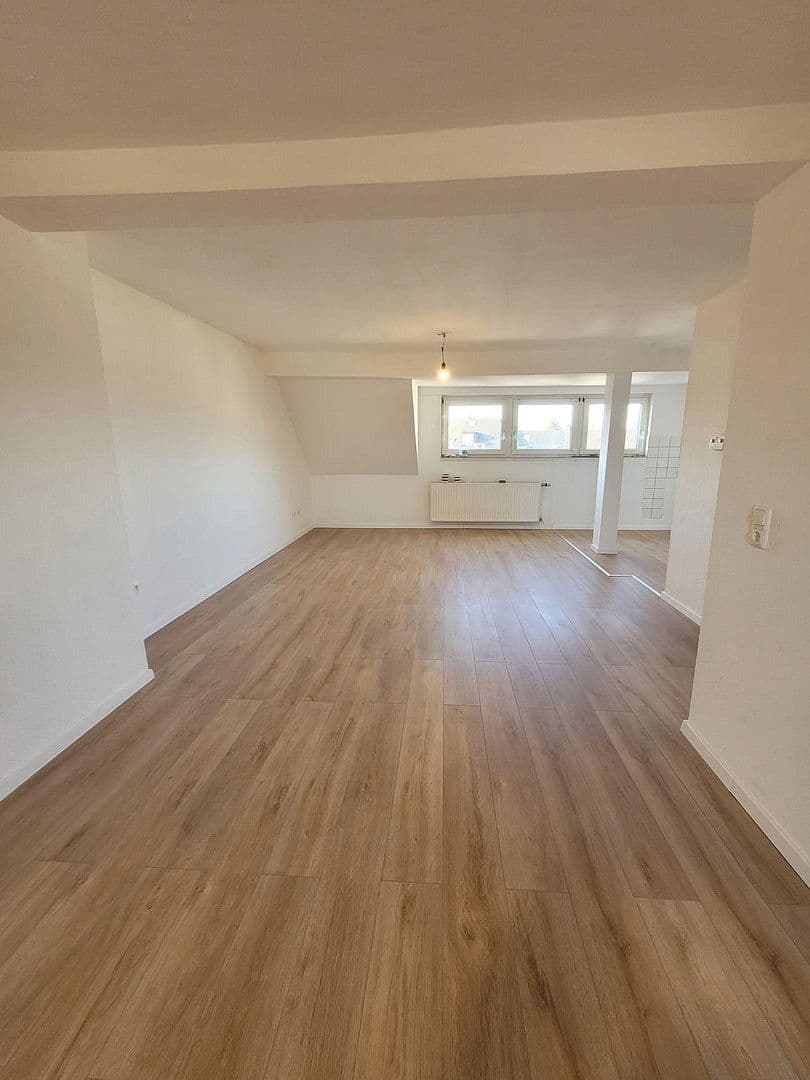 2 bedroom with open-plan kitchen flat to rent, 90 m², Buschhausener Straße 72, Oberhausen, North Rhine-Westphalia 2 bedroom with open-plan kitchen flat to rent, 90 m², Buschhausener Straße 72, Oberhausen, North Rhine-Westphalia