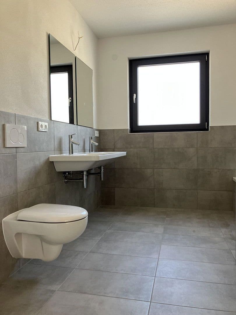 2 bedroom with open-plan kitchen flat to rent, 108 m², Harthäuser Straße 18, Igersheim, Baden-Württemberg 2 bedroom with open-plan kitchen flat to rent, 108 m², Harthäuser Straße 18, Igersheim, Baden-Württemberg