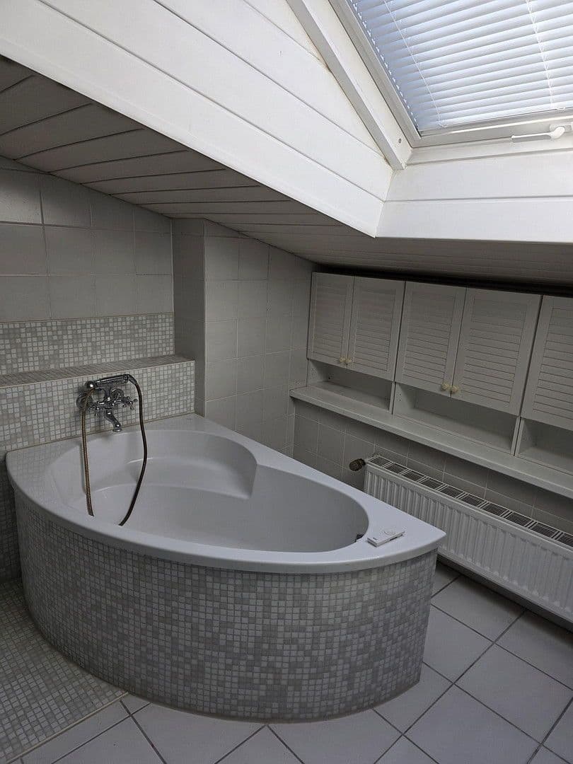 house to rent, 140 m², Düsseldorf, North Rhine-Westphalia house to rent, 140 m², Düsseldorf, North Rhine-Westphalia