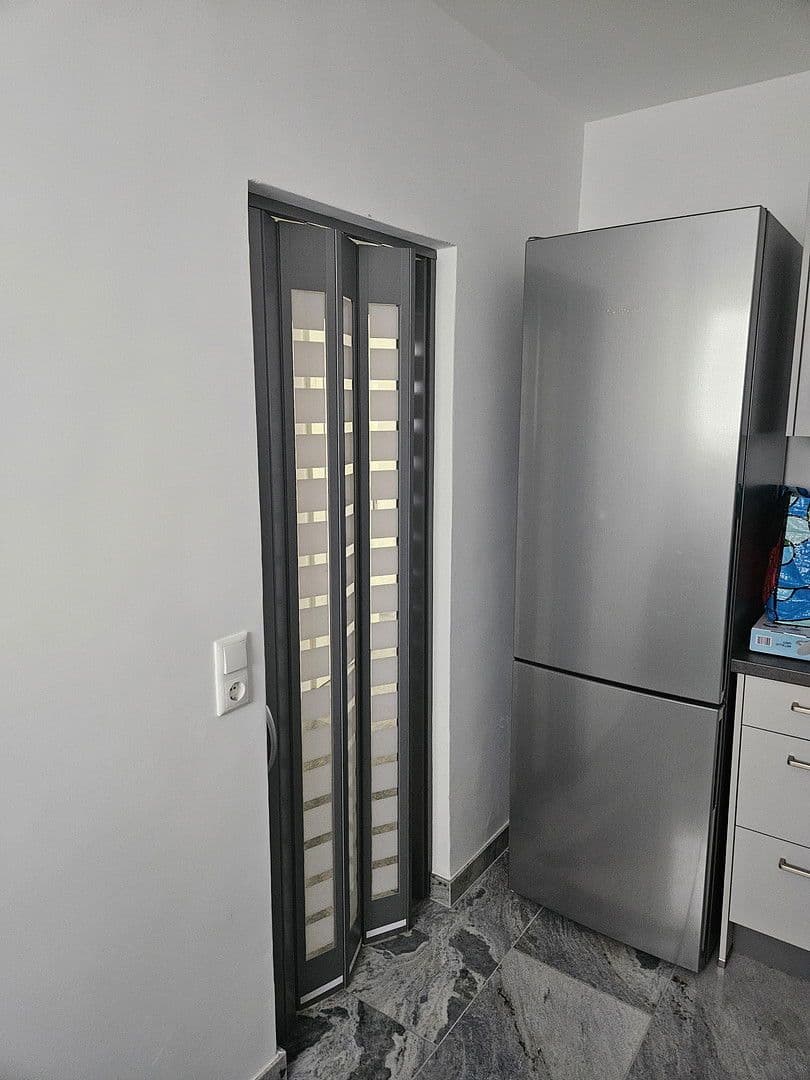 2 bedroom with open-plan kitchen flat to rent, 75 m², Hattingen, North Rhine-Westphalia 2 bedroom with open-plan kitchen flat to rent, 75 m², Hattingen, North Rhine-Westphalia