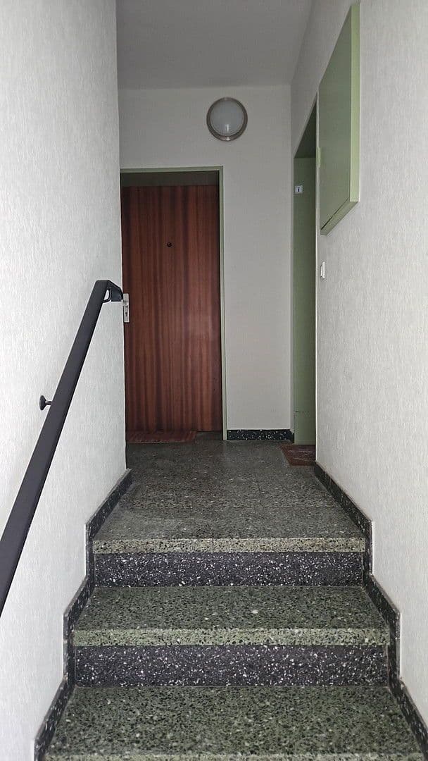 2 bedroom with open-plan kitchen flat to rent, 75 m², Hattingen, North Rhine-Westphalia 2 bedroom with open-plan kitchen flat to rent, 75 m², Hattingen, North Rhine-Westphalia