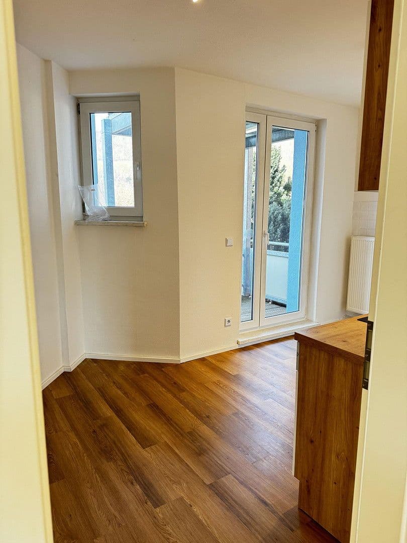 1 bedroom with open-plan kitchen flat to rent, 58 m², Prüssingstraße 17, Jena, Thuringia 1 bedroom with open-plan kitchen flat to rent, 58 m², Prüssingstraße 17, Jena, Thuringia