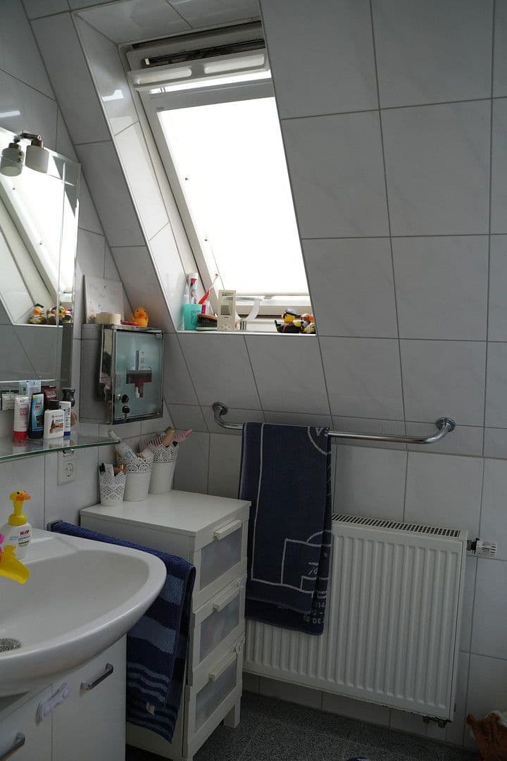 3 bedroom flat to rent, 66 m², Gringsstraße 23, Bonn, North Rhine-Westphalia 3 bedroom flat to rent, 66 m², Gringsstraße 23, Bonn, North Rhine-Westphalia