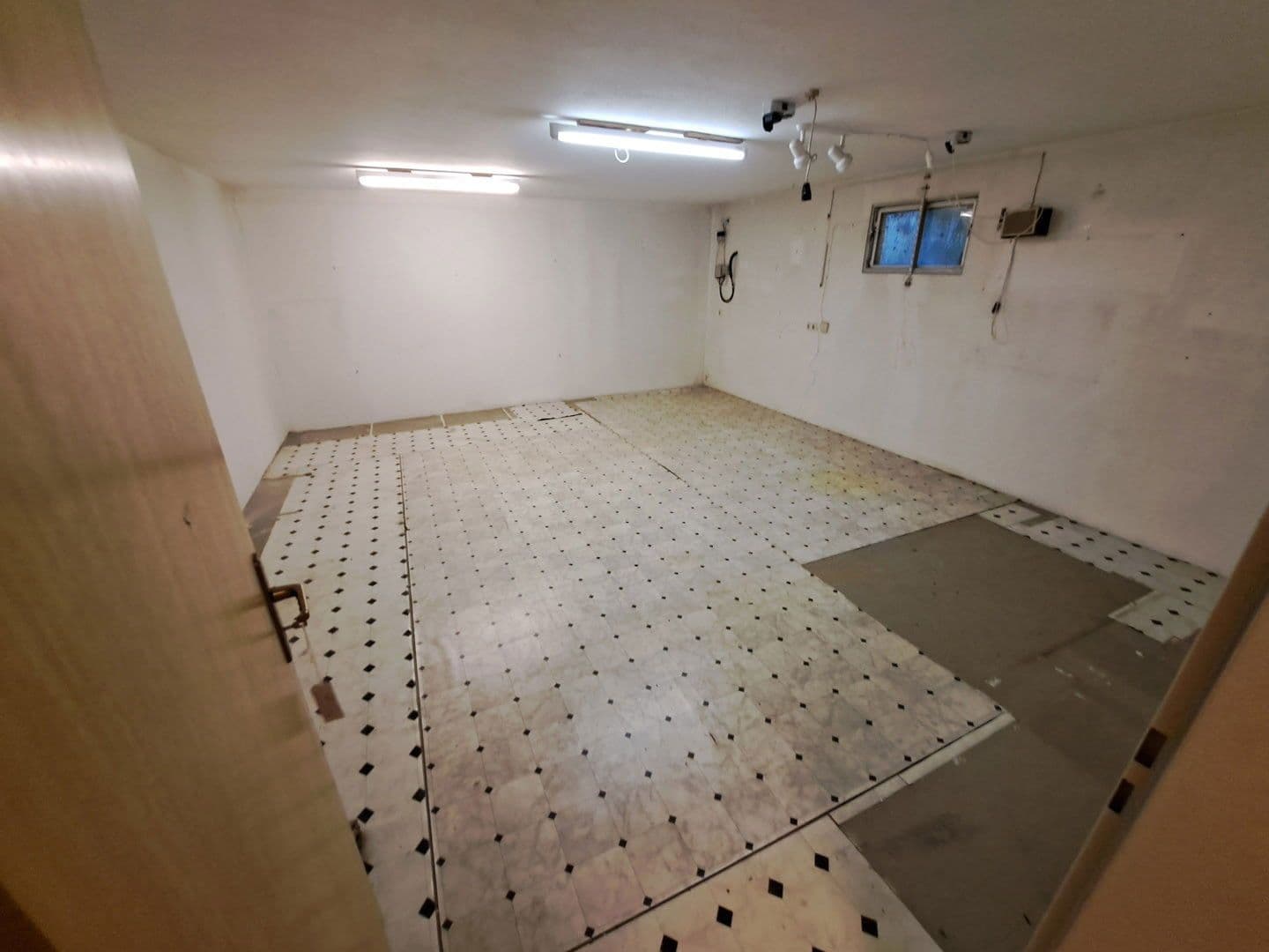 house for sale, 268 m², Ludwig-Ganghofer-Str. 36, Grünwald, Bavaria house for sale, 268 m², Ludwig-Ganghofer-Str. 36, Grünwald, Bavaria