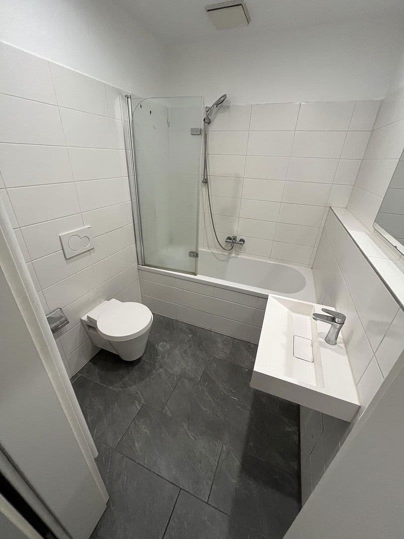 3 bedroom flat to rent, 78 m², Kolpingstraße 36, Zwickau, Saxony 3 bedroom flat to rent, 78 m², Kolpingstraße 36, Zwickau, Saxony