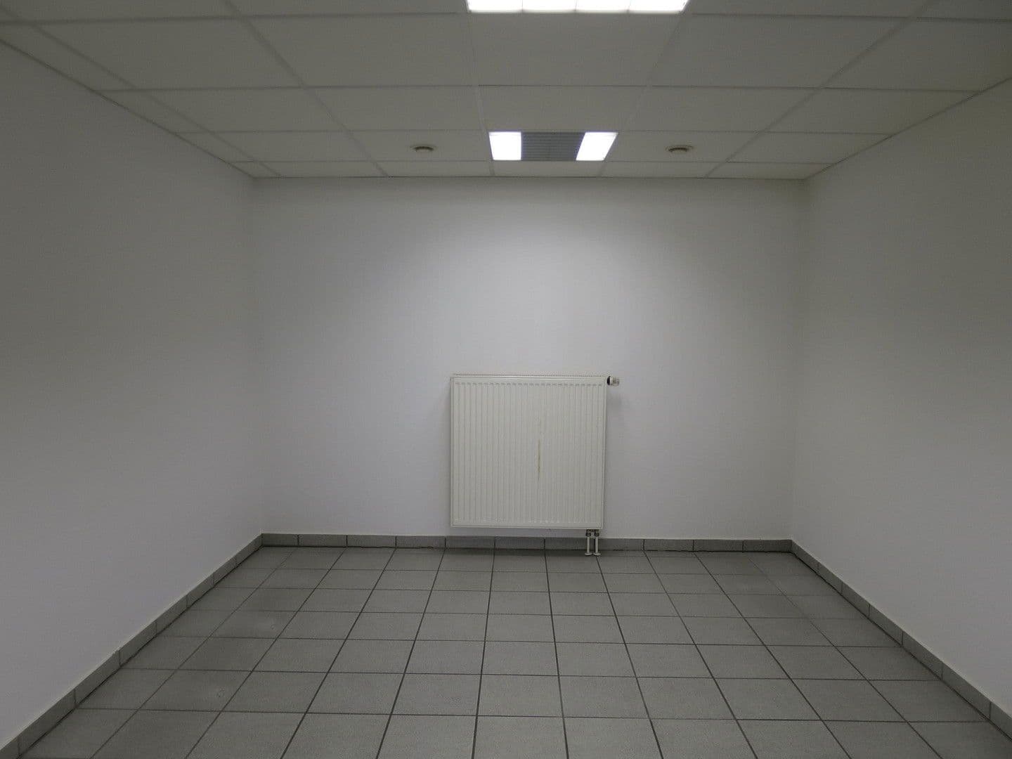 non-residential property to rent, 1,700 m², Windmüllerstr. 50, Lippstadt, North Rhine-Westphalia non-residential property to rent, 1,700 m², Windmüllerstr. 50, Lippstadt, North Rhine-Westphalia