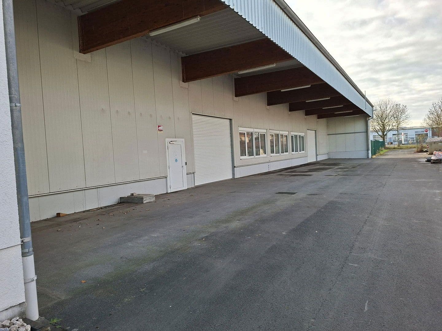 non-residential property to rent, 1,700 m², Windmüllerstr. 50, Lippstadt, North Rhine-Westphalia non-residential property to rent, 1,700 m², Windmüllerstr. 50, Lippstadt, North Rhine-Westphalia