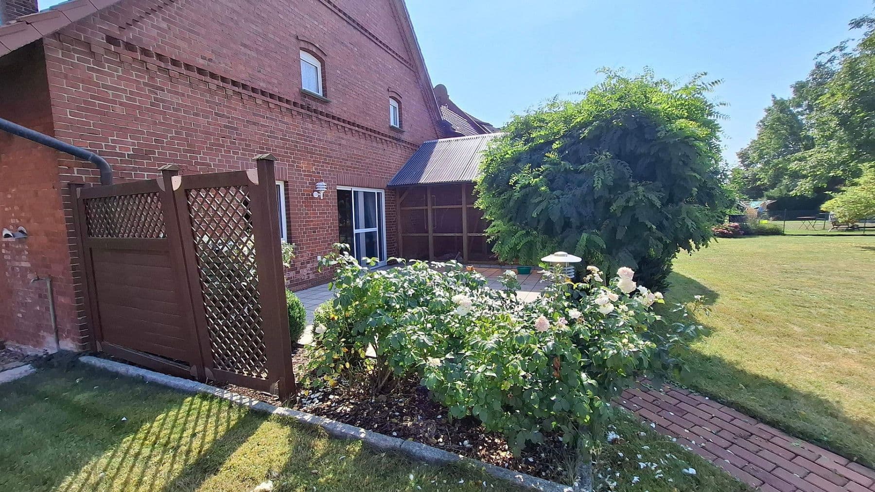 house for sale, 240 m², Petershagen, North Rhine-Westphalia house for sale, 240 m², Petershagen, North Rhine-Westphalia