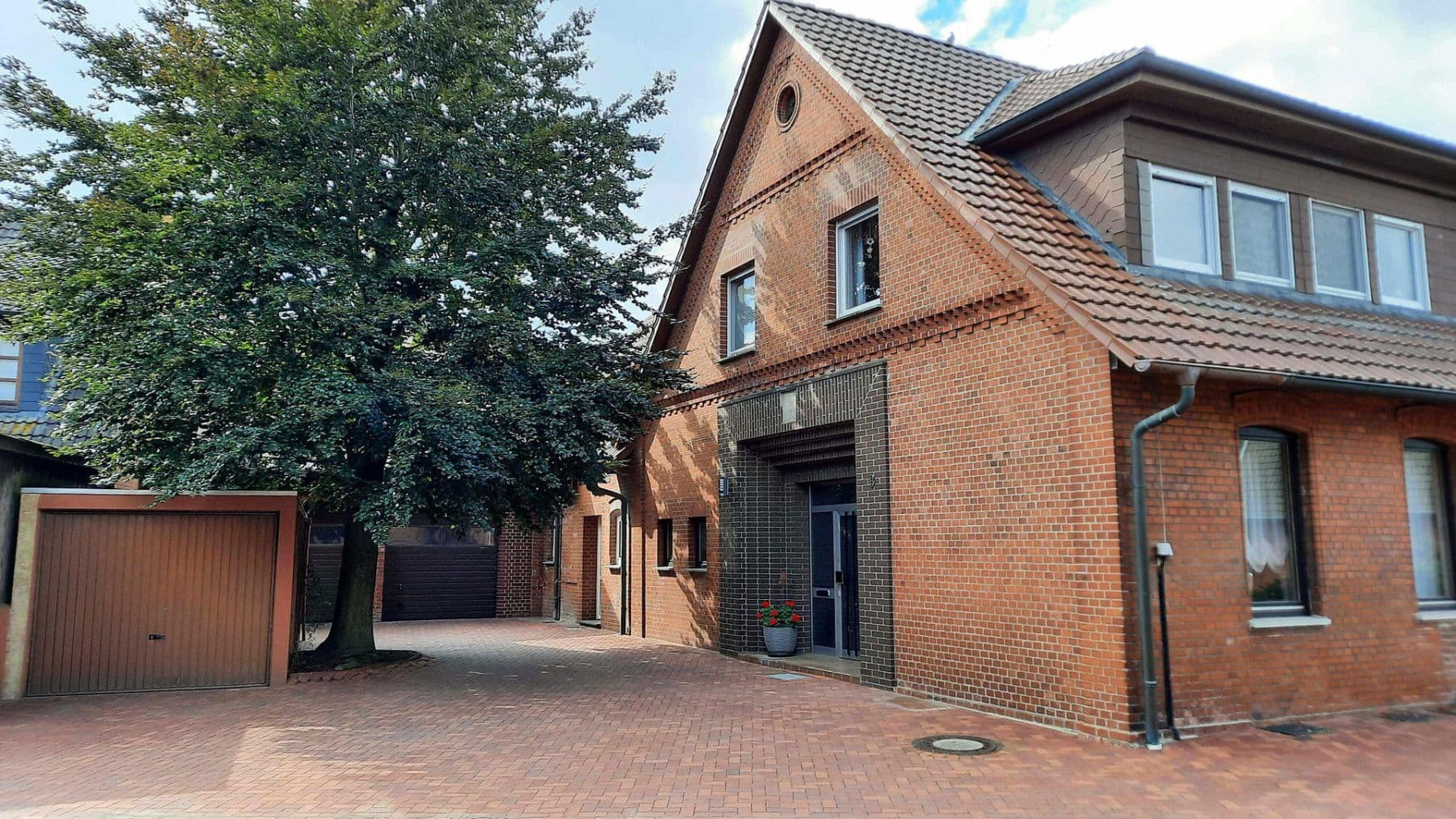 house for sale, 240 m², Petershagen, North Rhine-Westphalia house for sale, 240 m², Petershagen, North Rhine-Westphalia