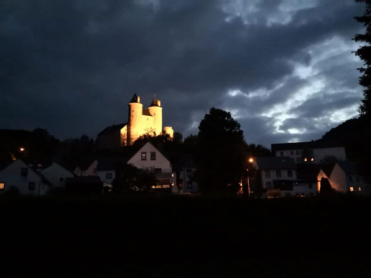 house for sale, 240 m², Mürlenbach, Rhineland-Palatinate house for sale, 240 m², Mürlenbach, Rhineland-Palatinate