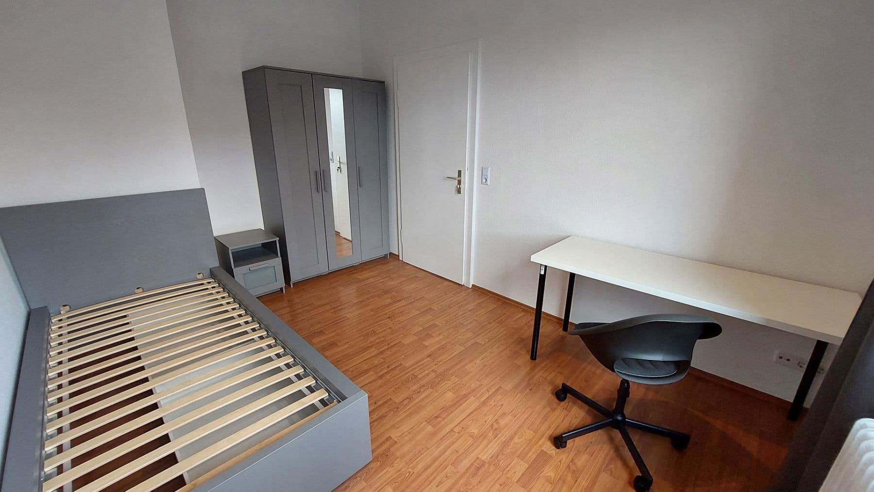 4 bedroom flat to rent, 74 m², Emser Strasse 40, Frankfurt, Hesse 4 bedroom flat to rent, 74 m², Emser Strasse 40, Frankfurt, Hesse