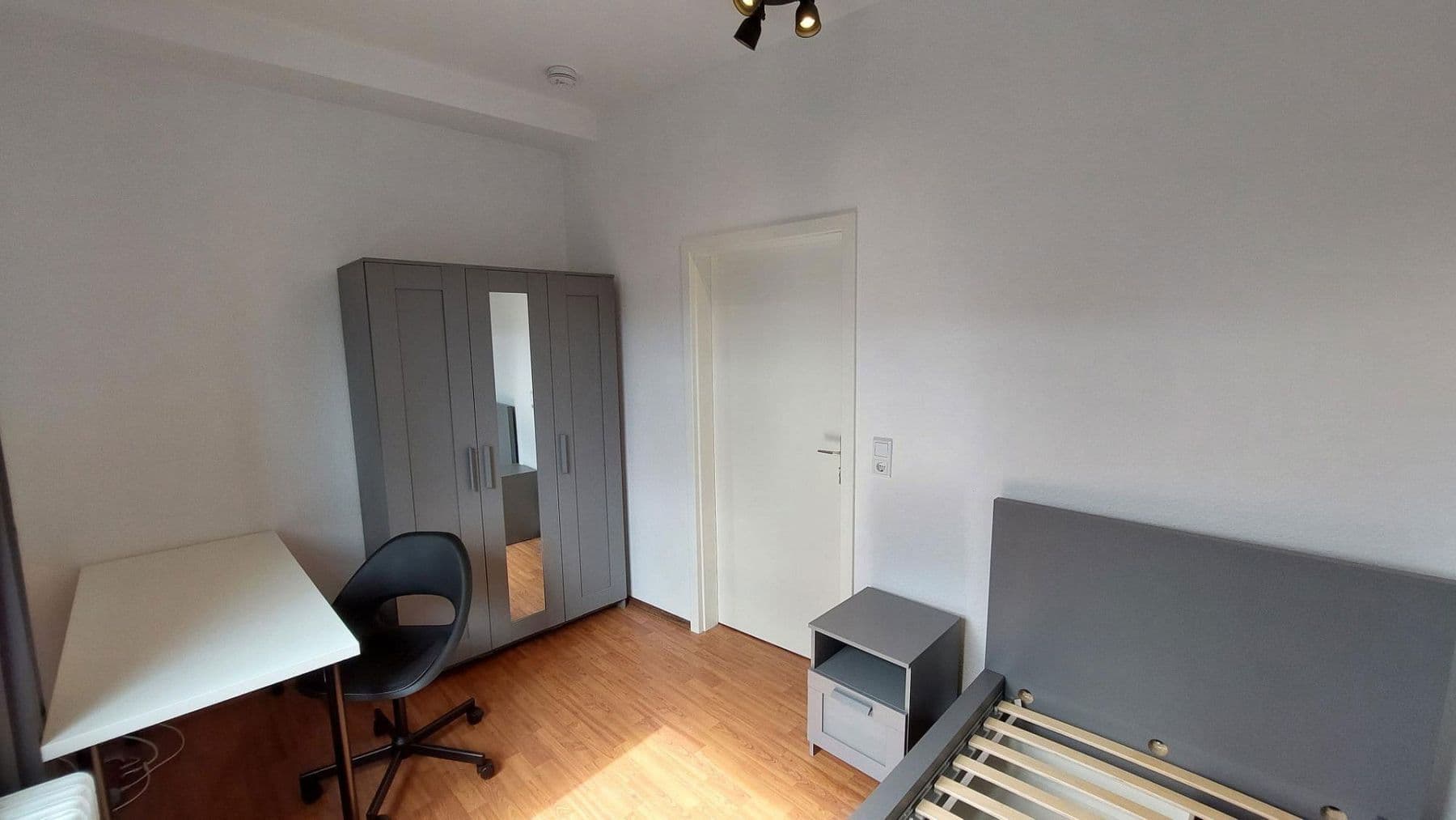 4 bedroom flat to rent, 74 m², Emser Strasse 40, Frankfurt, Hesse 4 bedroom flat to rent, 74 m², Emser Strasse 40, Frankfurt, Hesse