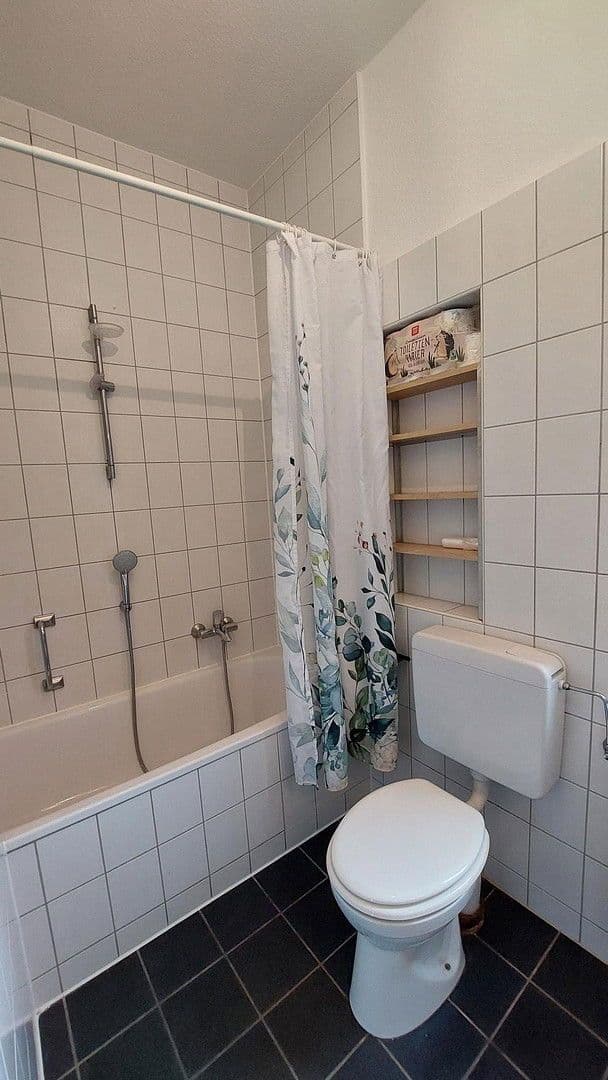 4 bedroom flat to rent, 74 m², Emser Strasse 40, Frankfurt, Hesse 4 bedroom flat to rent, 74 m², Emser Strasse 40, Frankfurt, Hesse
