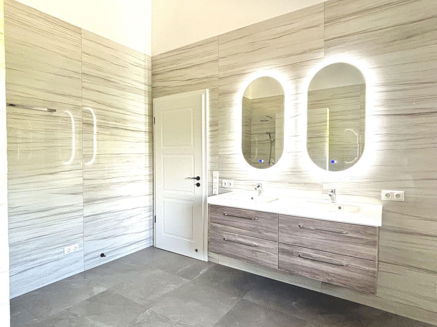 3 bedroom with open-plan kitchen flat to rent, 149 m², Dingolfing, Bavaria 3 bedroom with open-plan kitchen flat to rent, 149 m², Dingolfing, Bavaria