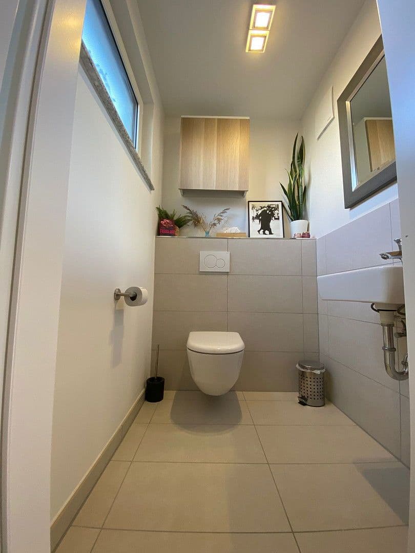 house for sale, 139 m², Rotkehlchenweg 134, Wiesbaden-Nordenstadt, Hesse house for sale, 139 m², Rotkehlchenweg 134, Wiesbaden-Nordenstadt, Hesse