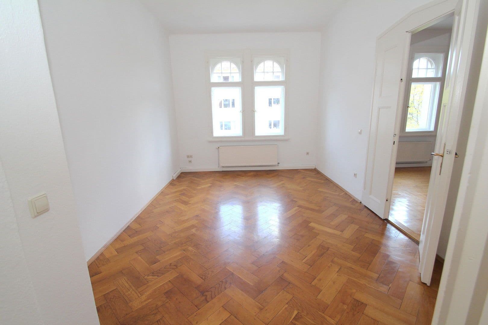 3 bedroom with open-plan kitchen flat to rent, 135 m², Arnoldstraße 31, Dresden, Saxony 3 bedroom with open-plan kitchen flat to rent, 135 m², Arnoldstraße 31, Dresden, Saxony