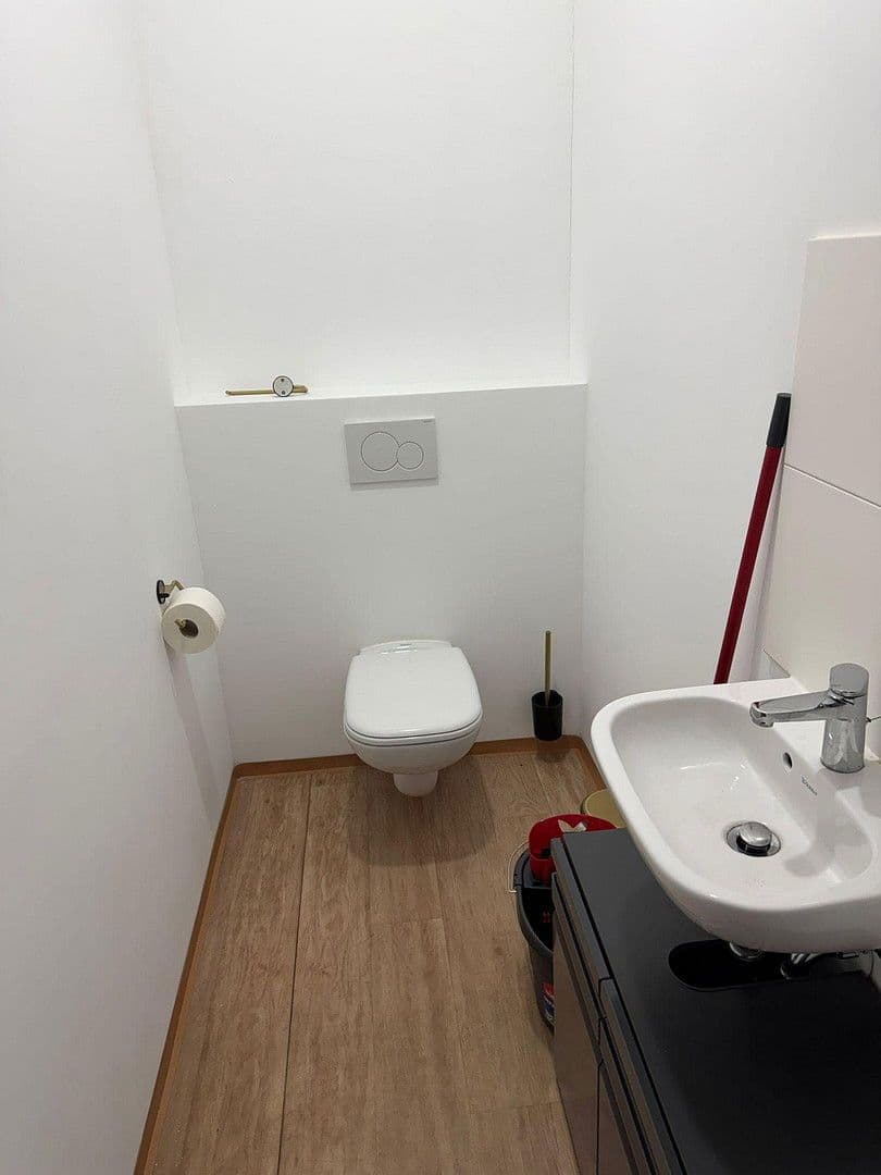 non-residential property to rent, 77 m², Bahnhofstr. 13, Schwandorf, Bavaria non-residential property to rent, 77 m², Bahnhofstr. 13, Schwandorf, Bavaria