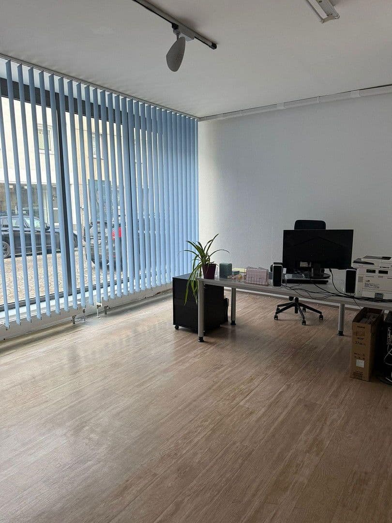 non-residential property to rent, 77 m², Bahnhofstr. 13, Schwandorf, Bavaria non-residential property to rent, 77 m², Bahnhofstr. 13, Schwandorf, Bavaria