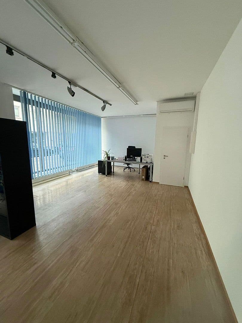 non-residential property to rent, 77 m², Bahnhofstr. 13, Schwandorf, Bavaria non-residential property to rent, 77 m², Bahnhofstr. 13, Schwandorf, Bavaria