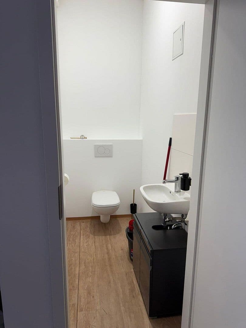 non-residential property to rent, 77 m², Bahnhofstr. 13, Schwandorf, Bavaria non-residential property to rent, 77 m², Bahnhofstr. 13, Schwandorf, Bavaria