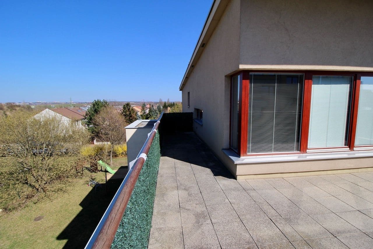 2 bedroom with open-plan kitchen flat to rent, 139 m², Laudonova, Prague, Prague 2 bedroom with open-plan kitchen flat to rent, 139 m², Laudonova, Prague, Prague