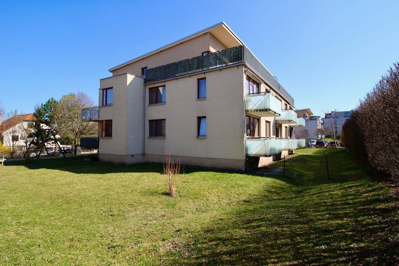 2 bedroom with open-plan kitchen flat to rent, 139 m², Laudonova, Prague, Prague 2 bedroom with open-plan kitchen flat to rent, 139 m², Laudonova, Prague, Prague