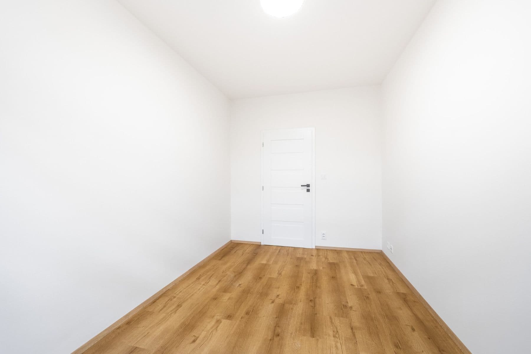 2 bedroom with open-plan kitchen flat for sale, 100 m², Jeřabinová, Prague, Prague 2 bedroom with open-plan kitchen flat for sale, 100 m², Jeřabinová, Prague, Prague