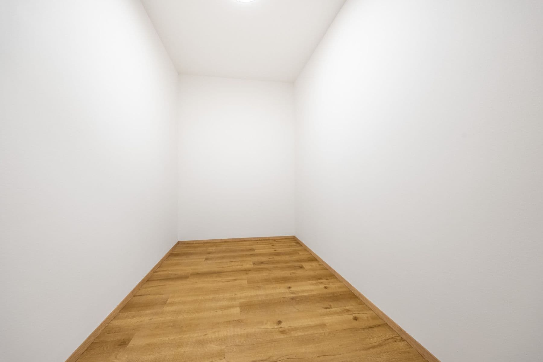 2 bedroom with open-plan kitchen flat for sale, 100 m², Jeřabinová, Prague, Prague 2 bedroom with open-plan kitchen flat for sale, 100 m², Jeřabinová, Prague, Prague