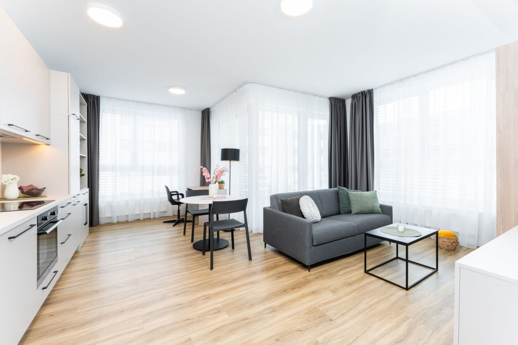 1 bedroom with open-plan kitchen flat to rent, 49 m², Odkolkova, Prague, Prague 1 bedroom with open-plan kitchen flat to rent, 49 m², Odkolkova, Prague, Prague
