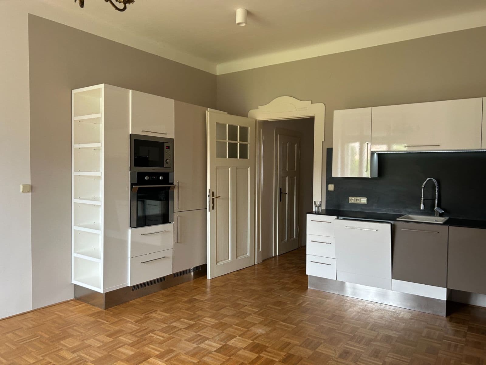 1 bedroom with open-plan kitchen flat to rent, 70 m², Úvoz, Brno, Jihomoravský Region 1 bedroom with open-plan kitchen flat to rent, 70 m², Úvoz, Brno, Jihomoravský Region