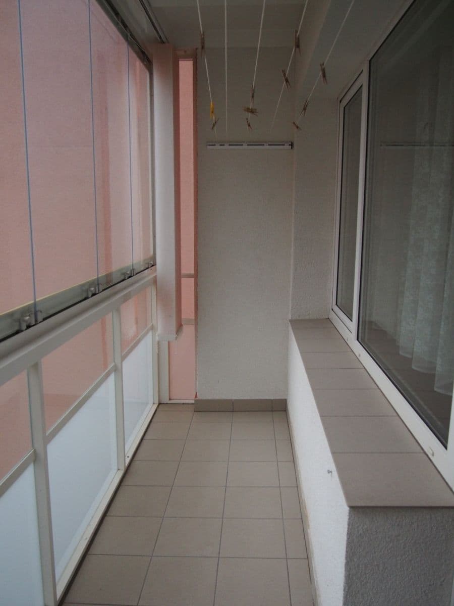 1 bedroom with open-plan kitchen flat to rent, 52 m², Labská, Brno, Jihomoravský Region 1 bedroom with open-plan kitchen flat to rent, 52 m², Labská, Brno, Jihomoravský Region