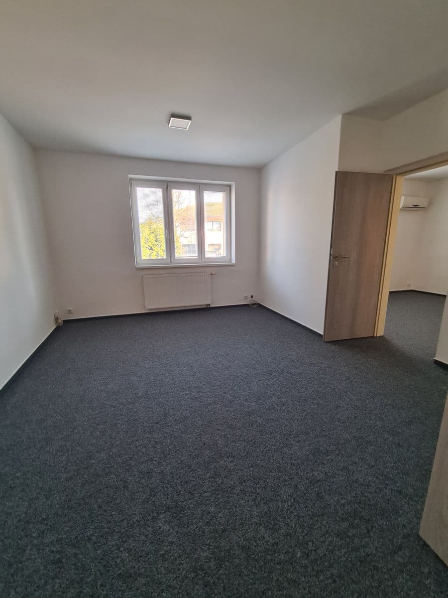 2 bedroom flat to rent, 68 m², Průhon, Brandýs nad Labem-Stará Boleslav, Středočeský Region 2 bedroom flat to rent, 68 m², Průhon, Brandýs nad Labem-Stará Boleslav, Středočeský Region