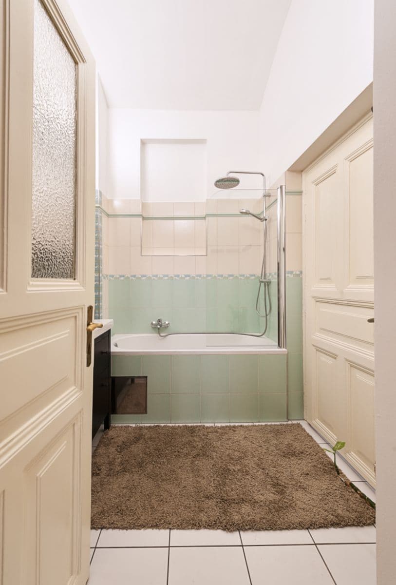 4 bedroom flat for sale, 132 m², Masarykovo nábřeží, Prague, Prague 4 bedroom flat for sale, 132 m², Masarykovo nábřeží, Prague, Prague