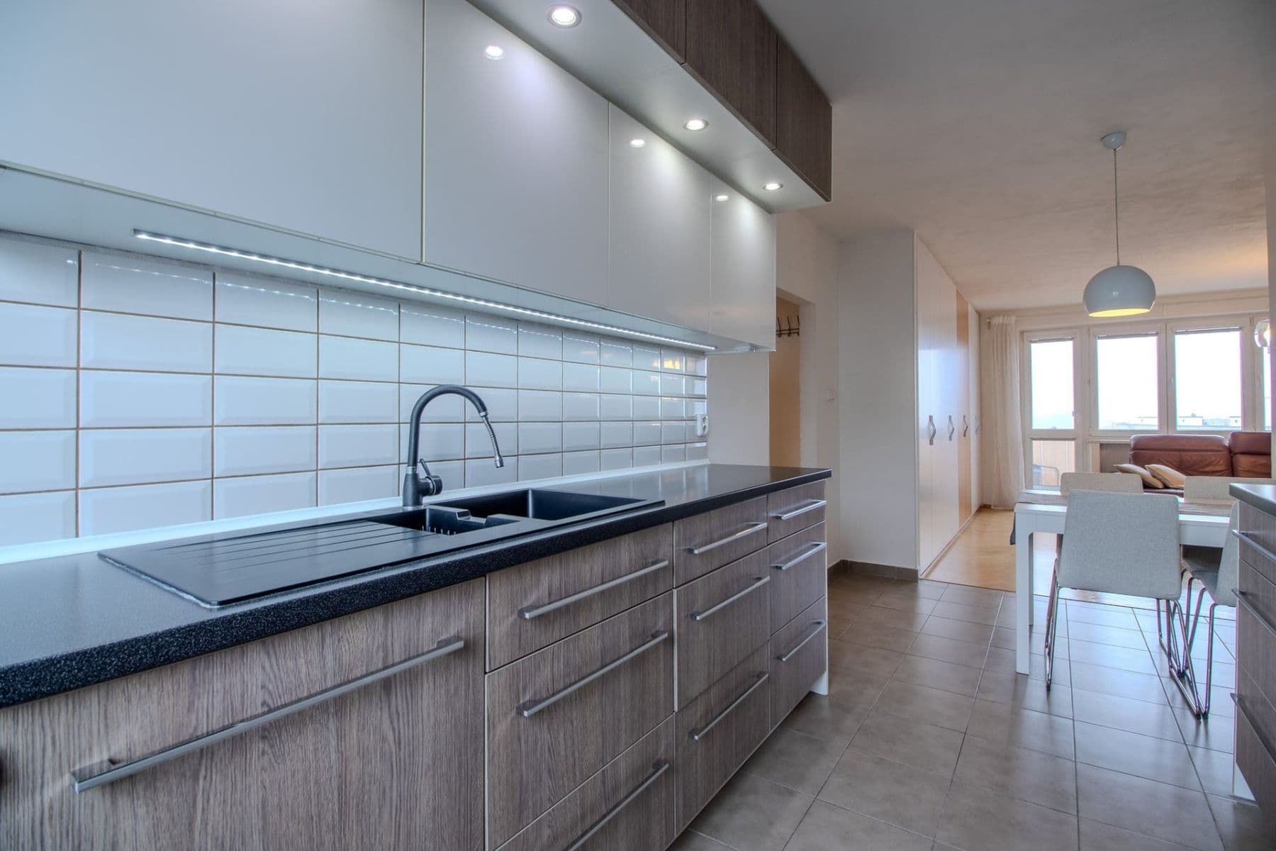 2 bedroom with open-plan kitchen flat to rent, 73 m², Měchenická, Prague, Prague 2 bedroom with open-plan kitchen flat to rent, 73 m², Měchenická, Prague, Prague