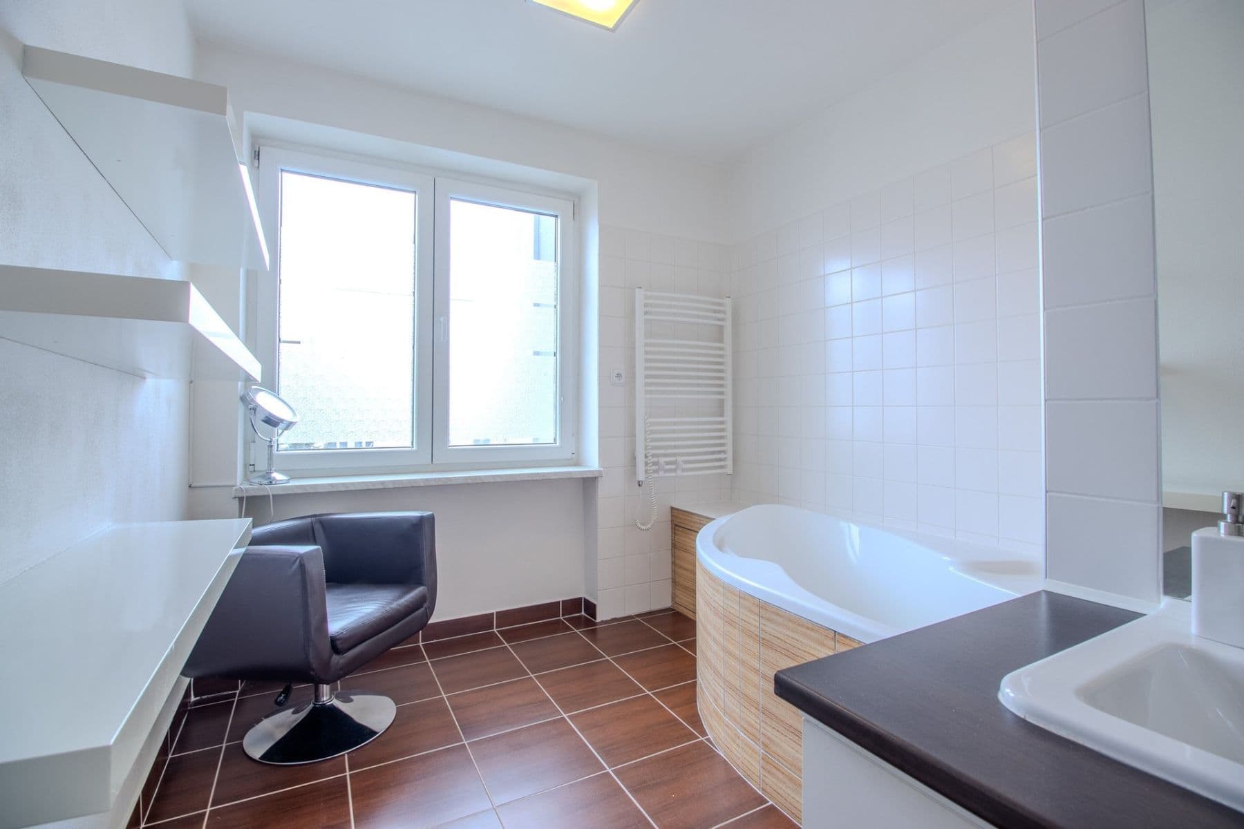 2 bedroom with open-plan kitchen flat to rent, 73 m², Měchenická, Prague, Prague 2 bedroom with open-plan kitchen flat to rent, 73 m², Měchenická, Prague, Prague