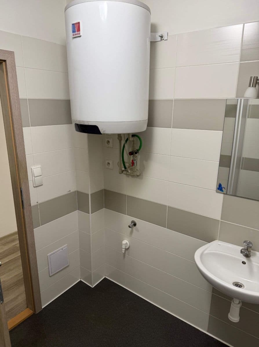 1 bedroom with open-plan kitchen flat to rent, 56 m², Purkyňova, Svitavy, Pardubický Region 1 bedroom with open-plan kitchen flat to rent, 56 m², Purkyňova, Svitavy, Pardubický Region