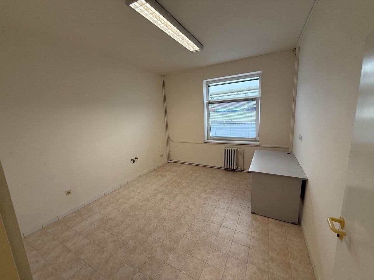 non-residential property to rent, 127 m², U Vlečky, Ústí nad Labem, Ústecký Region non-residential property to rent, 127 m², U Vlečky, Ústí nad Labem, Ústecký Region